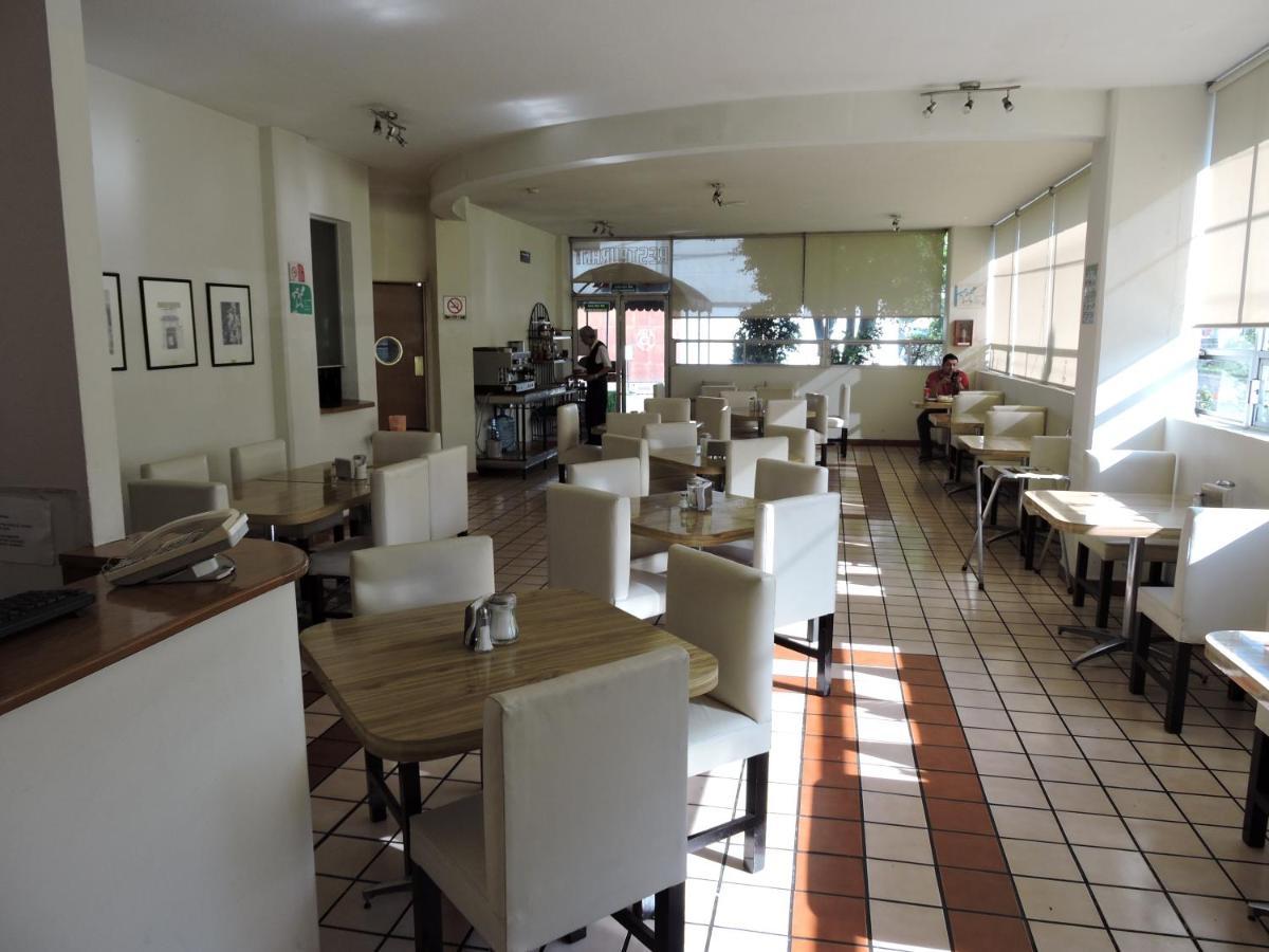 פואבלה Hotel Granada מראה חיצוני תמונה