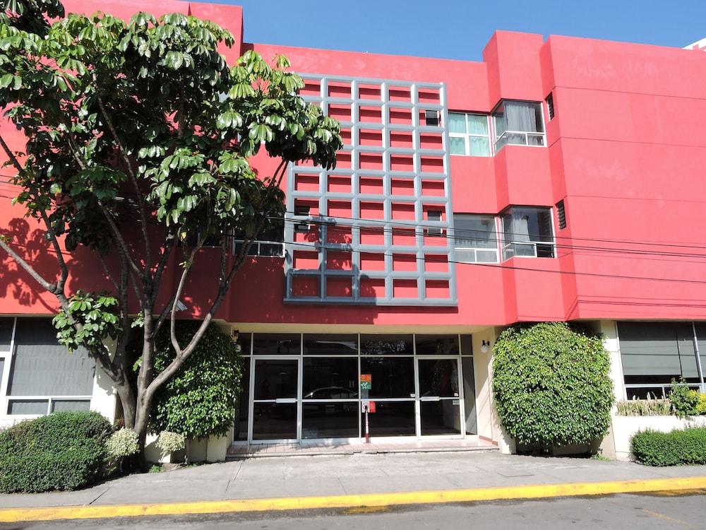 פואבלה Hotel Granada מראה חיצוני תמונה