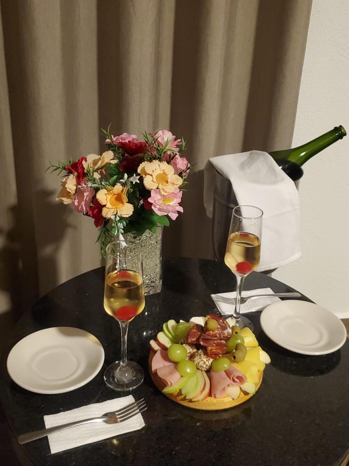 פואבלה Hotel Granada מראה חיצוני תמונה
