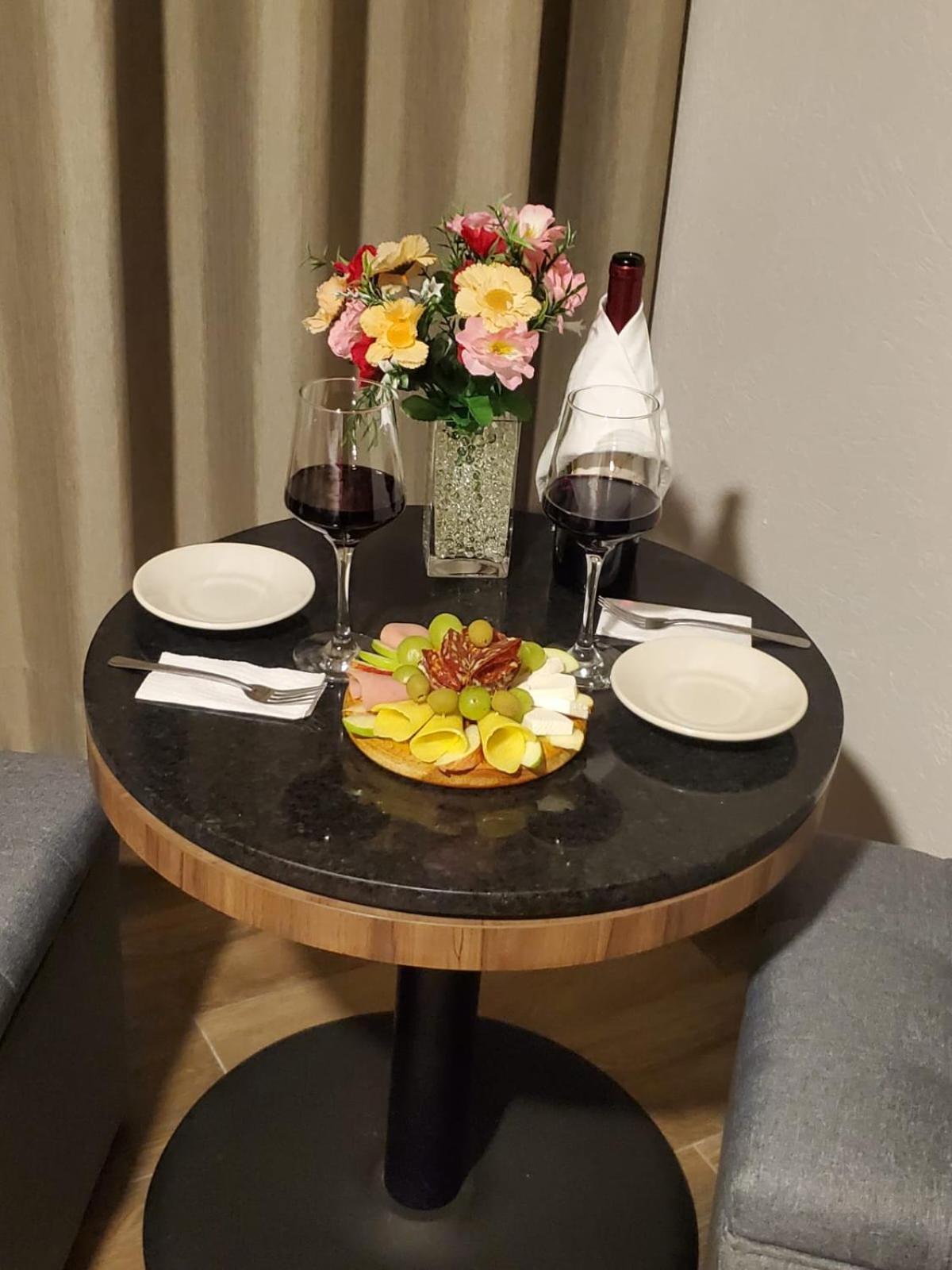 פואבלה Hotel Granada מראה חיצוני תמונה
