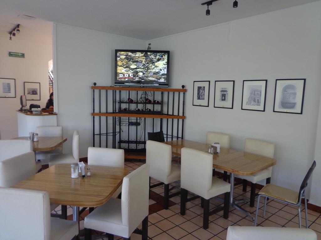 פואבלה Hotel Granada מראה חיצוני תמונה