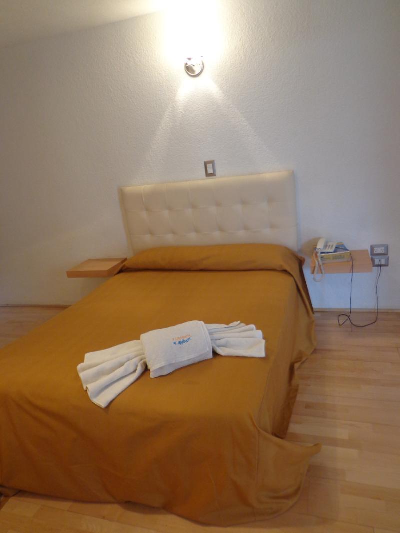 פואבלה Hotel Granada מראה חיצוני תמונה