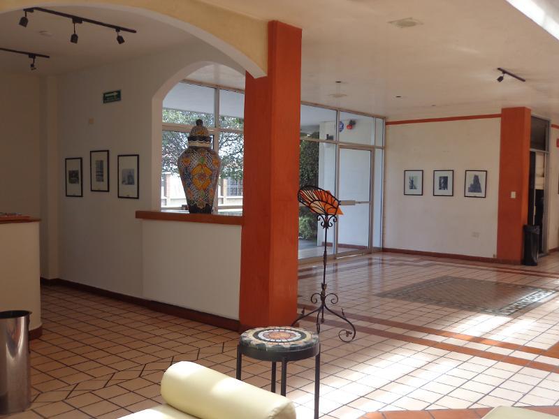 פואבלה Hotel Granada מראה חיצוני תמונה