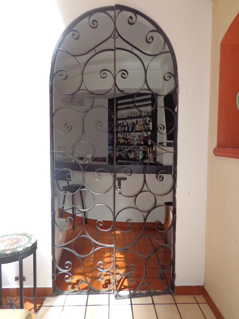פואבלה Hotel Granada מראה חיצוני תמונה