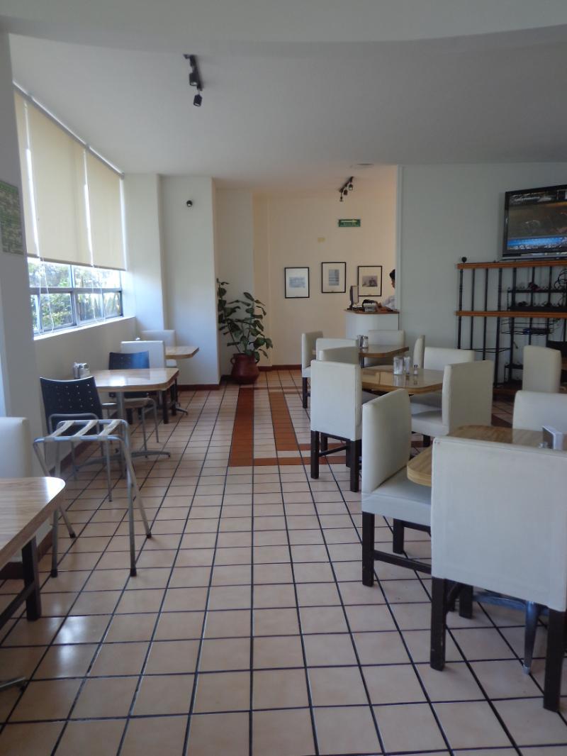 פואבלה Hotel Granada מראה חיצוני תמונה