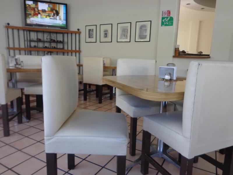 פואבלה Hotel Granada מראה חיצוני תמונה